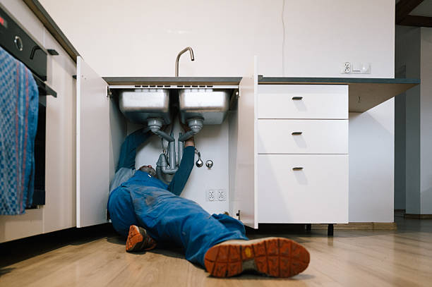 Professional Plumbing technician working in Virginia State University, VA